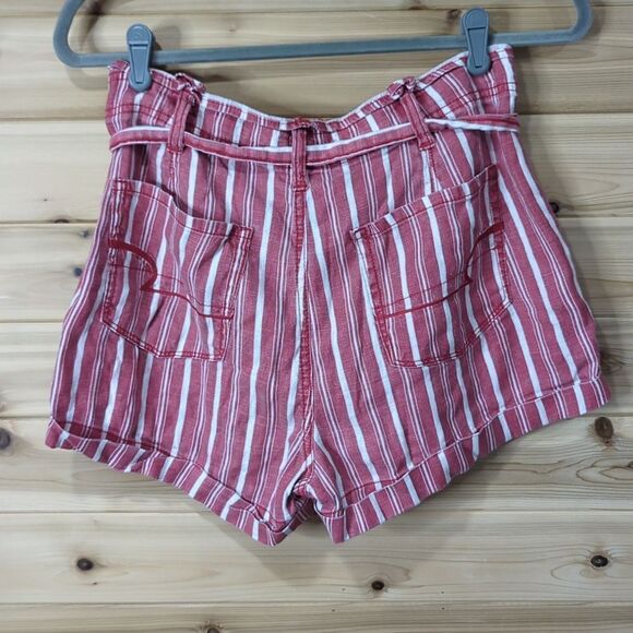 American Eagle Shorts Womens 6 Red White Striped Belted - Picture 4 of 9